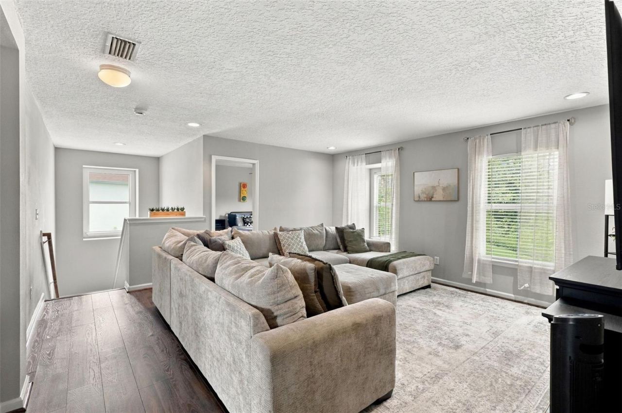 Photo 19 of 20: The second living area is great for extra guest or simply relaxing upstairs without having go downstairs!