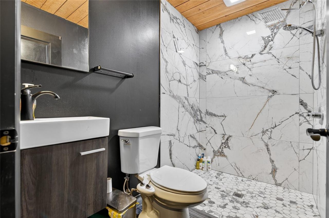 Photo 14 of 20: Garage Bathroom