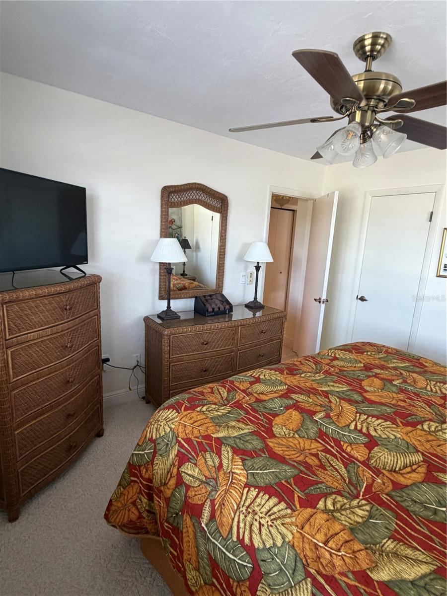 Photo 13 of 20