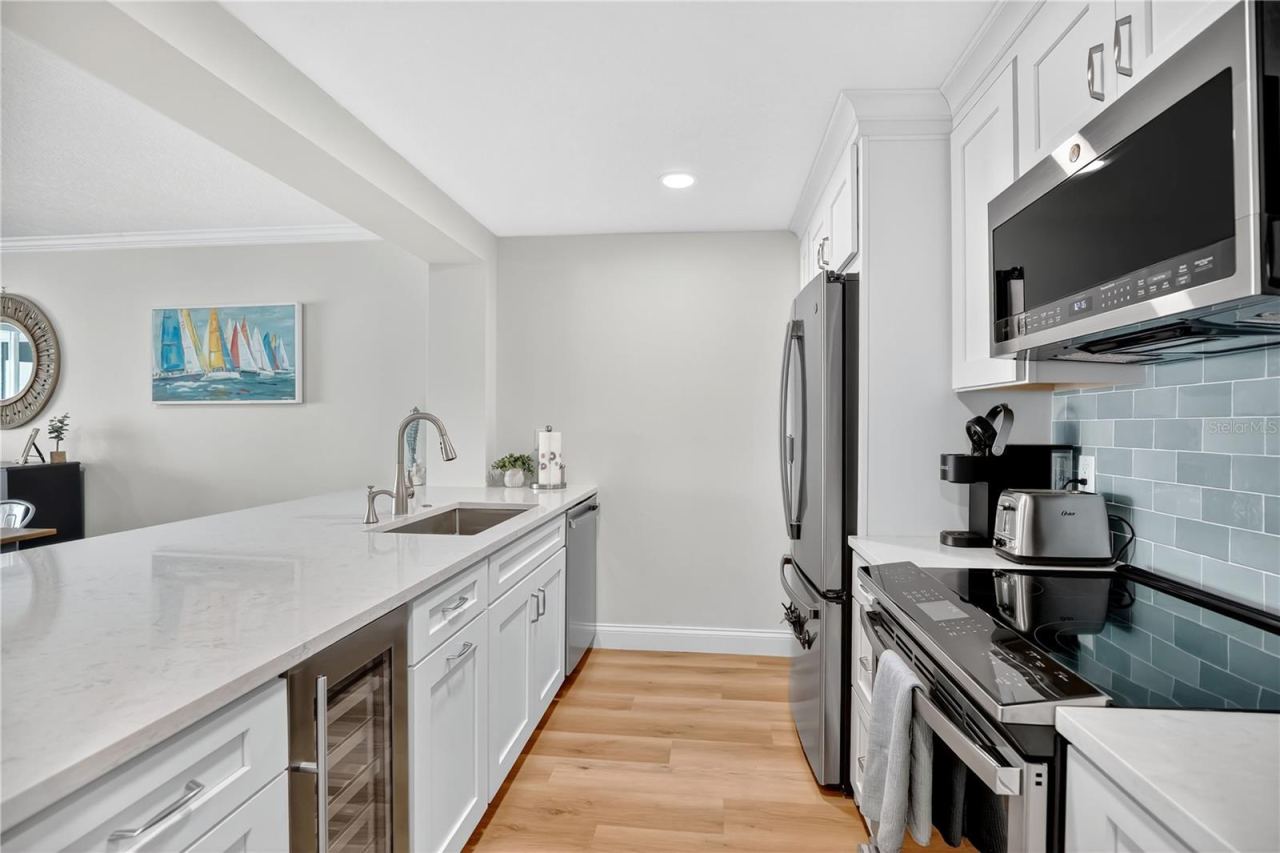 Photo 9 of 20: Kitchen