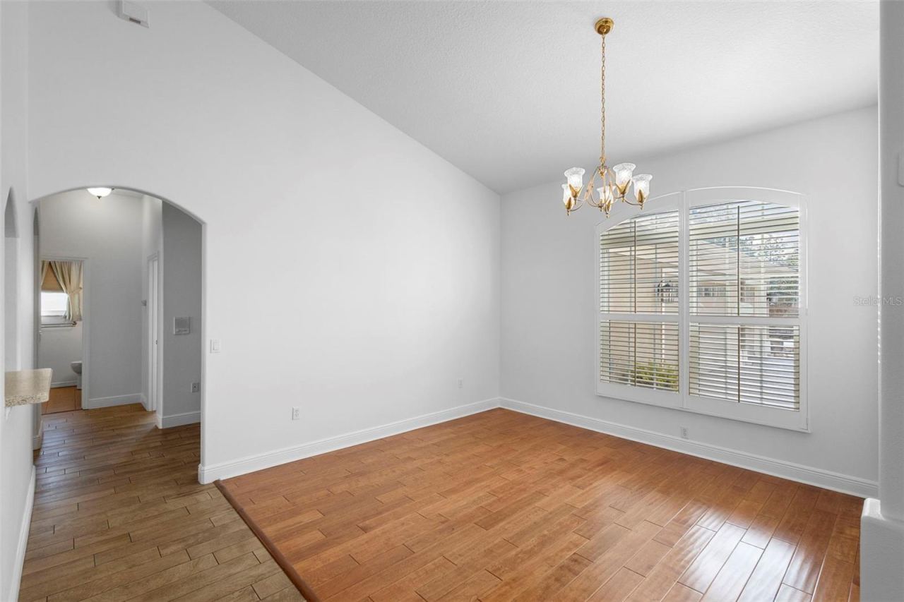 Photo 15 of 20: DINING ROOM