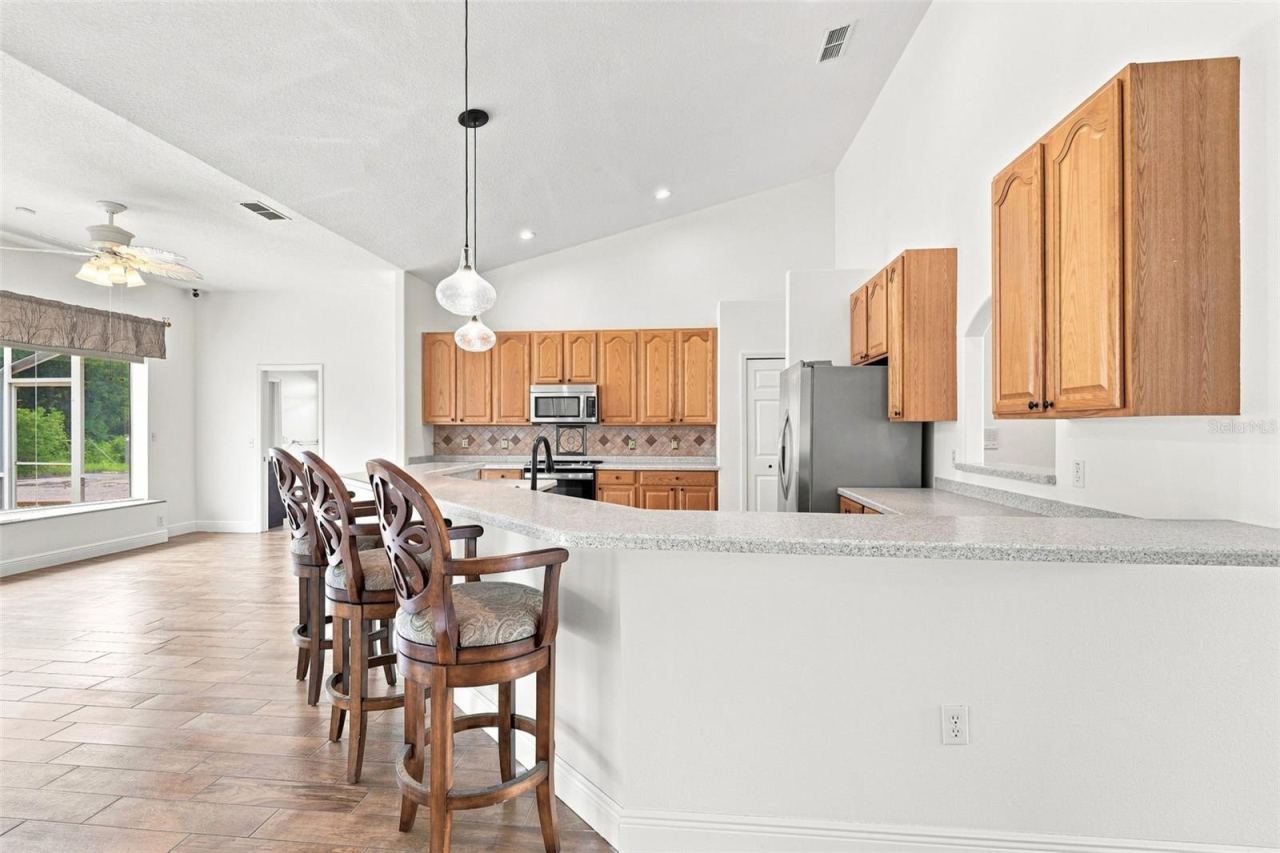 Photo 9 of 20: KITCHEN BAR TOP