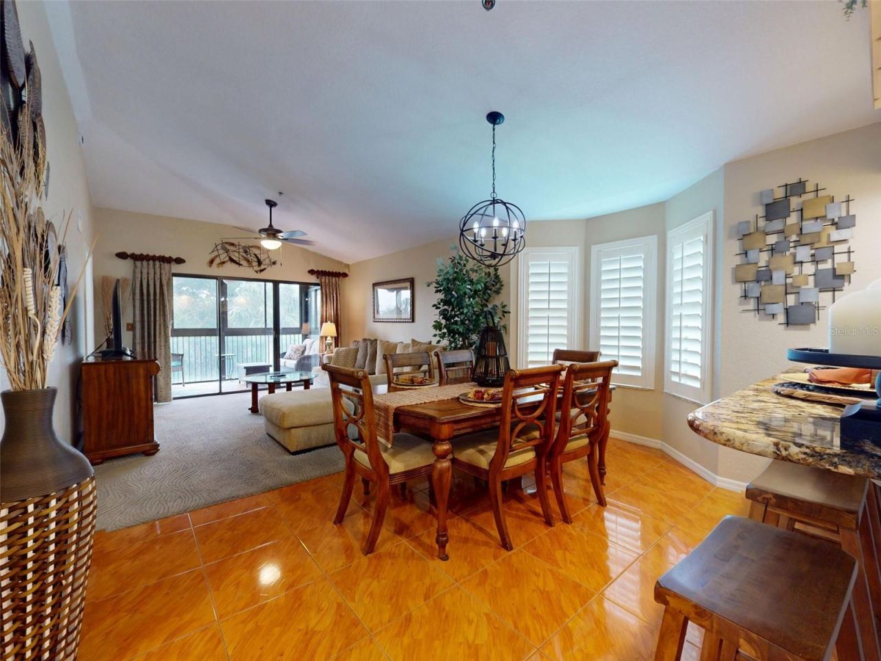 Photo 9 of 20: Dining Room