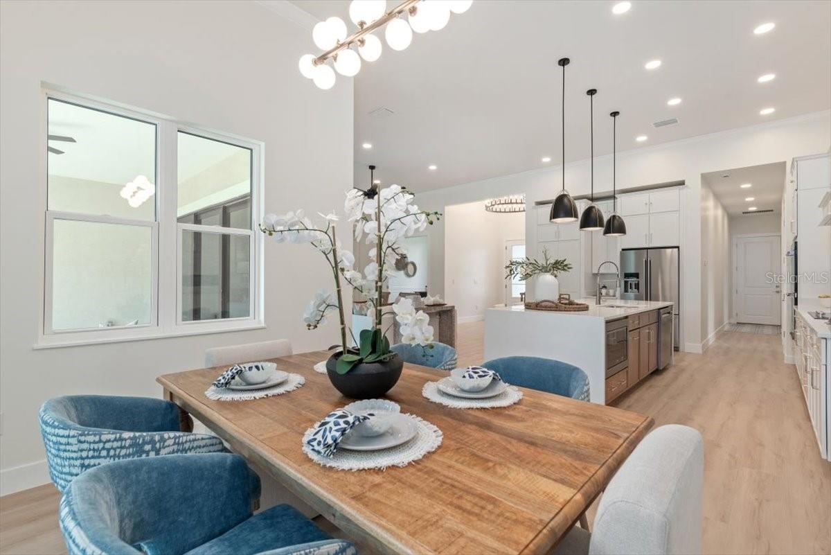 Photo 19 of 20: Dining Area