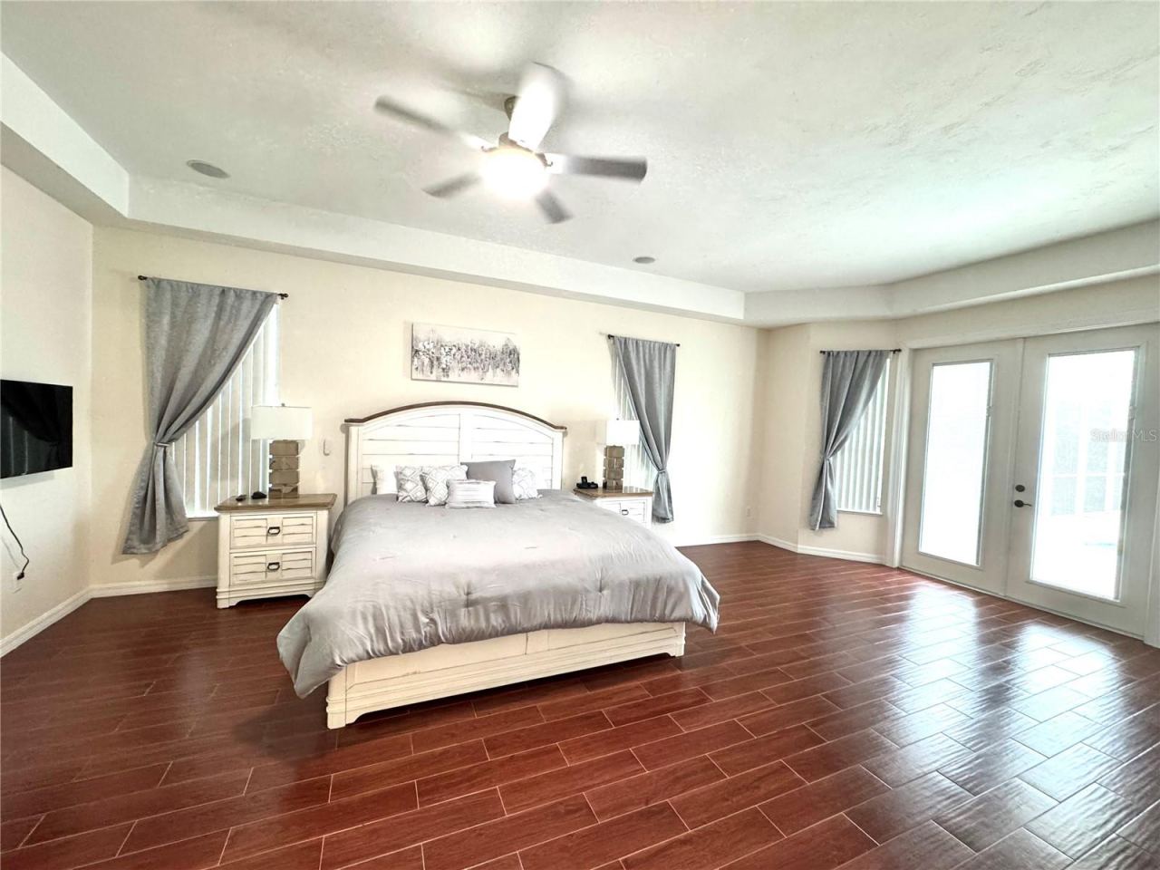 Photo 15 of 20: oversized master suite