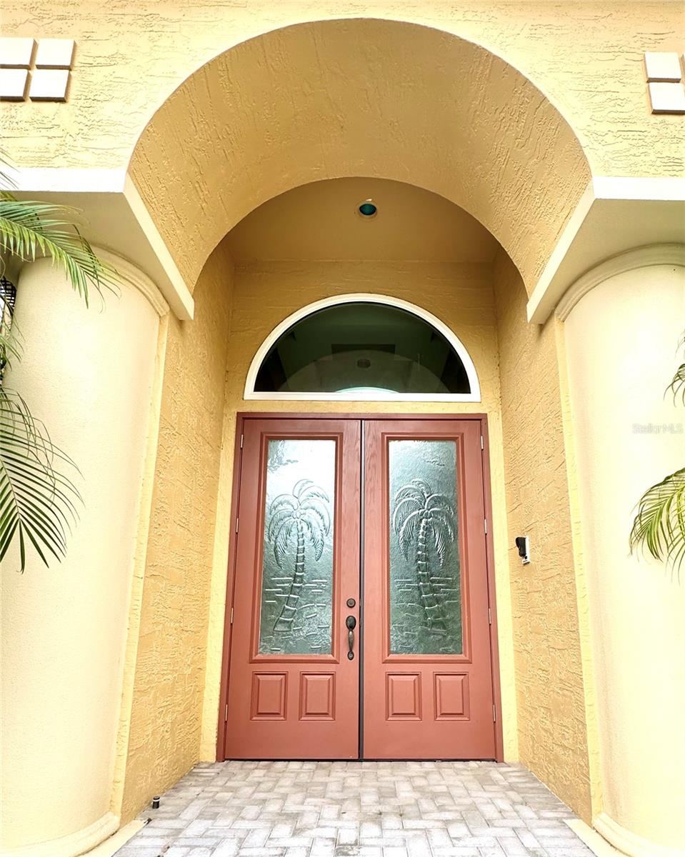 Photo 4 of 20: Double entry front door