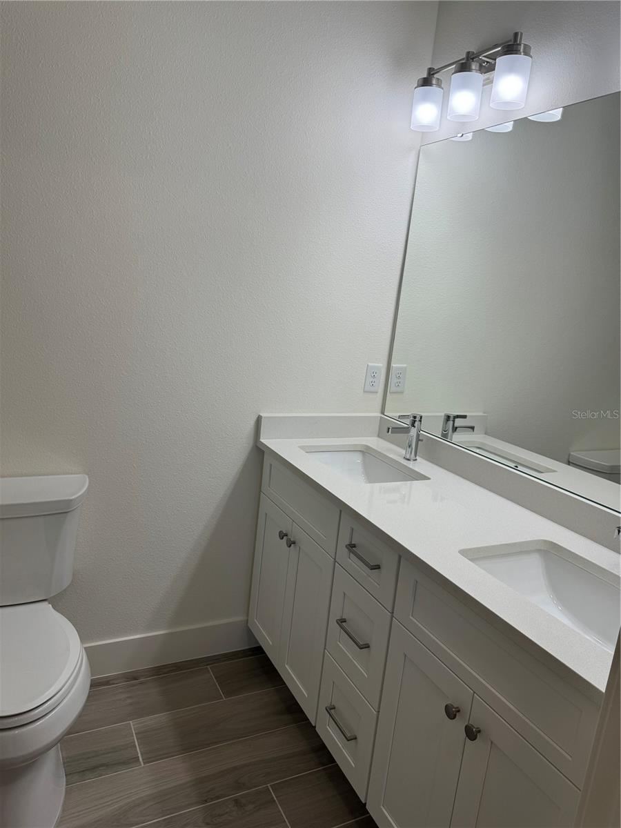 Photo 8 of 20