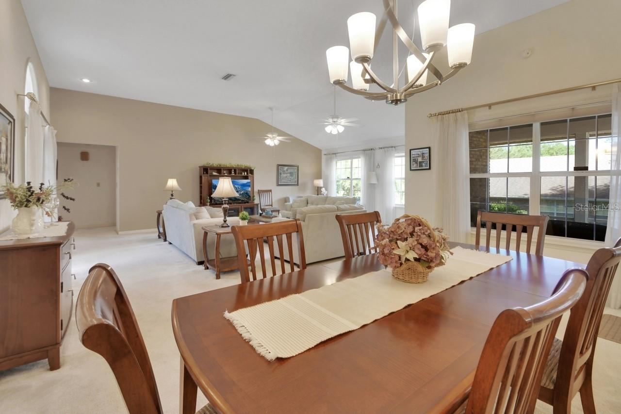 Photo 6 of 20: Dining Room