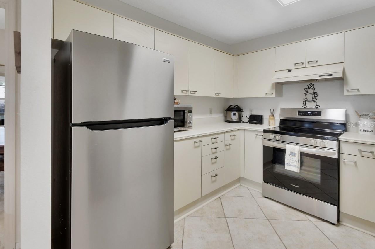Photo 8 of 20: Kitchen