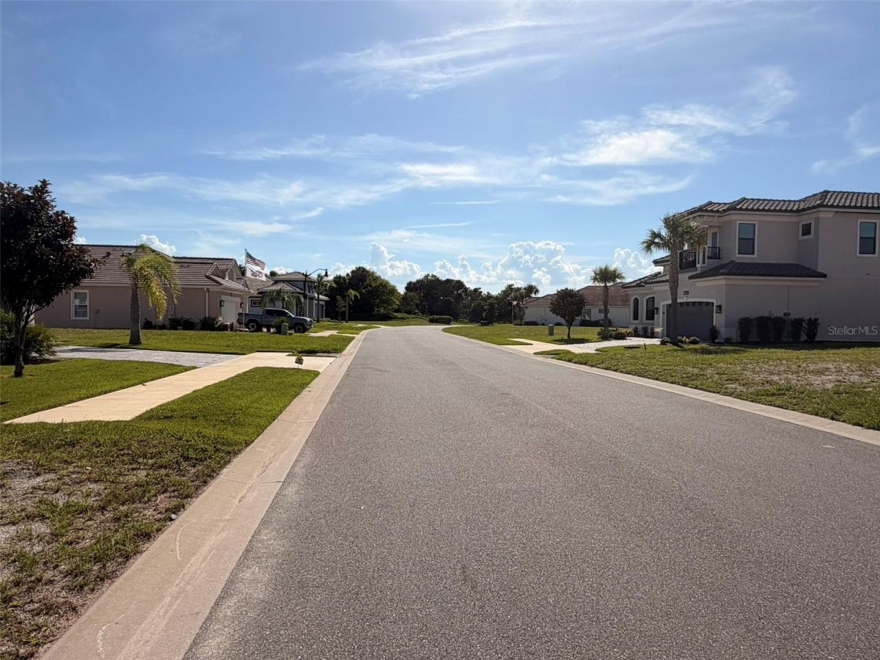 Photo 10 of 20: Street View