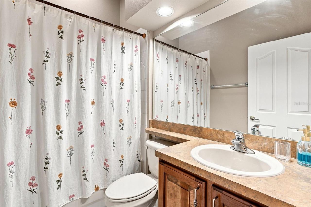 Photo 19 of 20: bathroom #1
