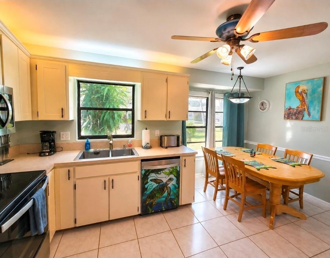 Photo 9 of 20: Eat in Kitchen