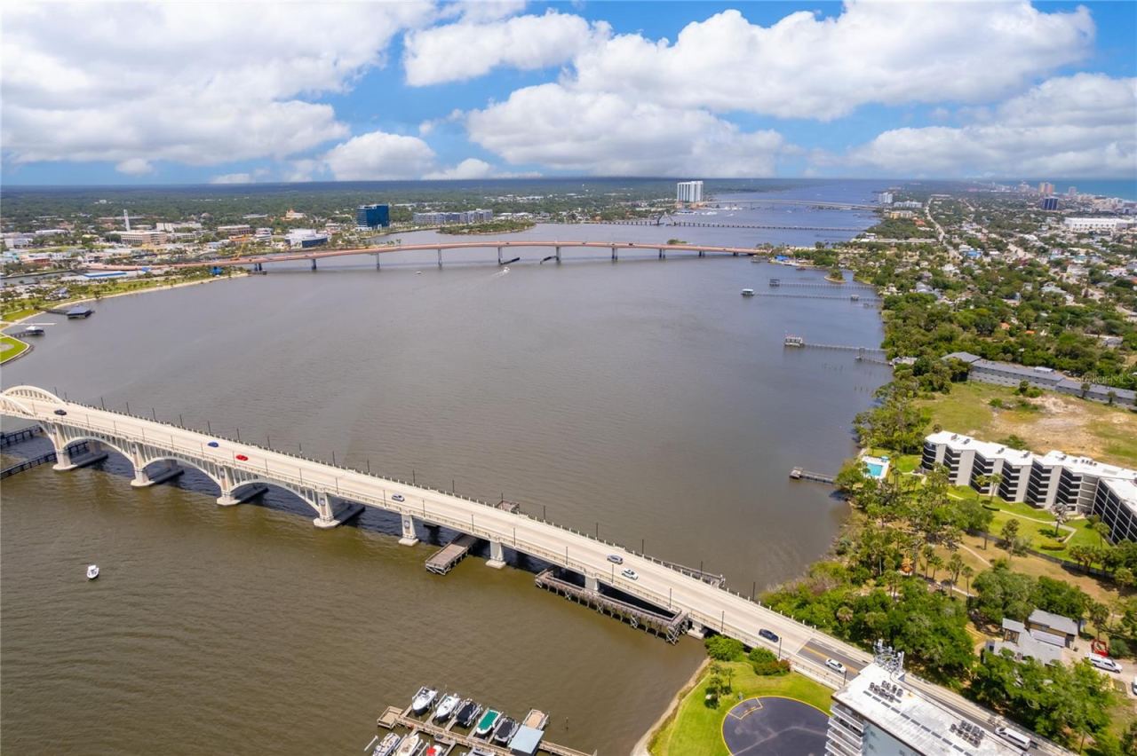 Photo 16 of 20