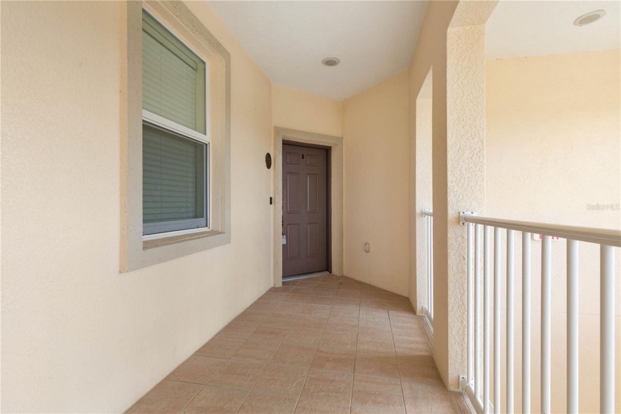 Photo 10 of 20: Exterior Balcony