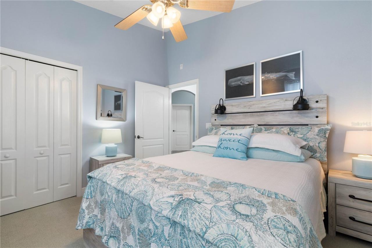 Photo 13 of 20: Guest Bedroom