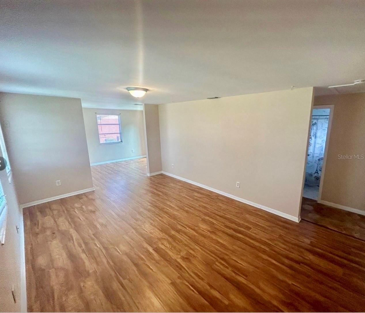 Photo 10 of 10: Living room