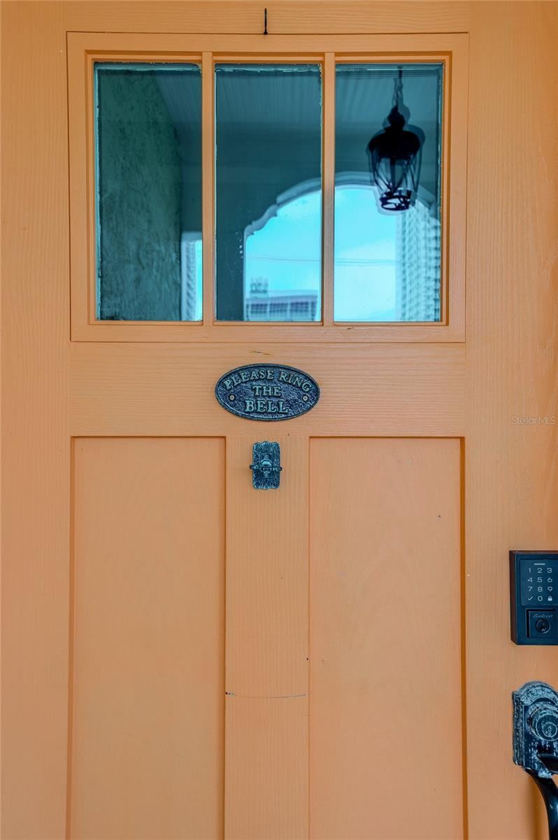 Photo 3 of 20: Ring the century old door bell.