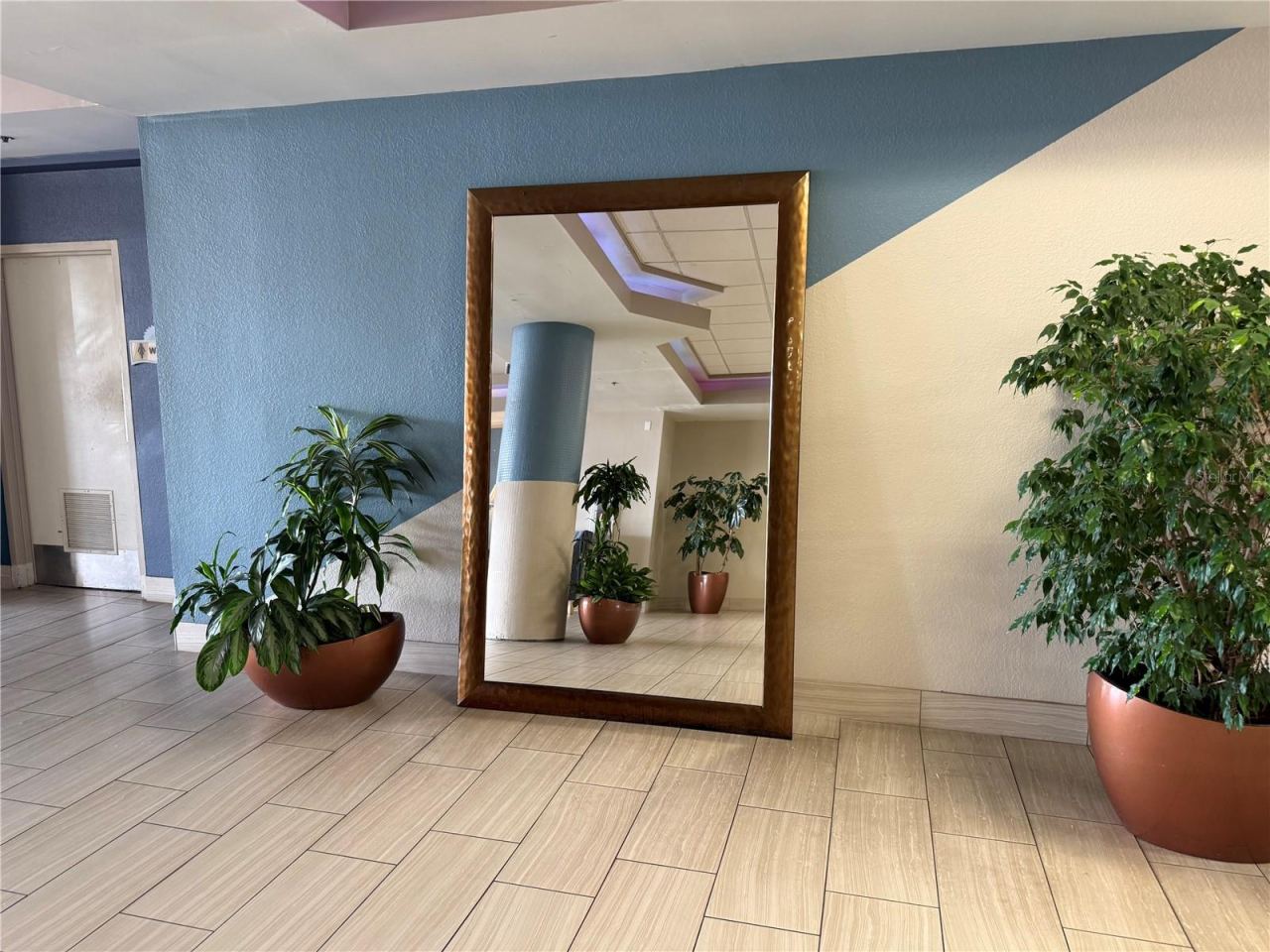 Photo 15 of 18