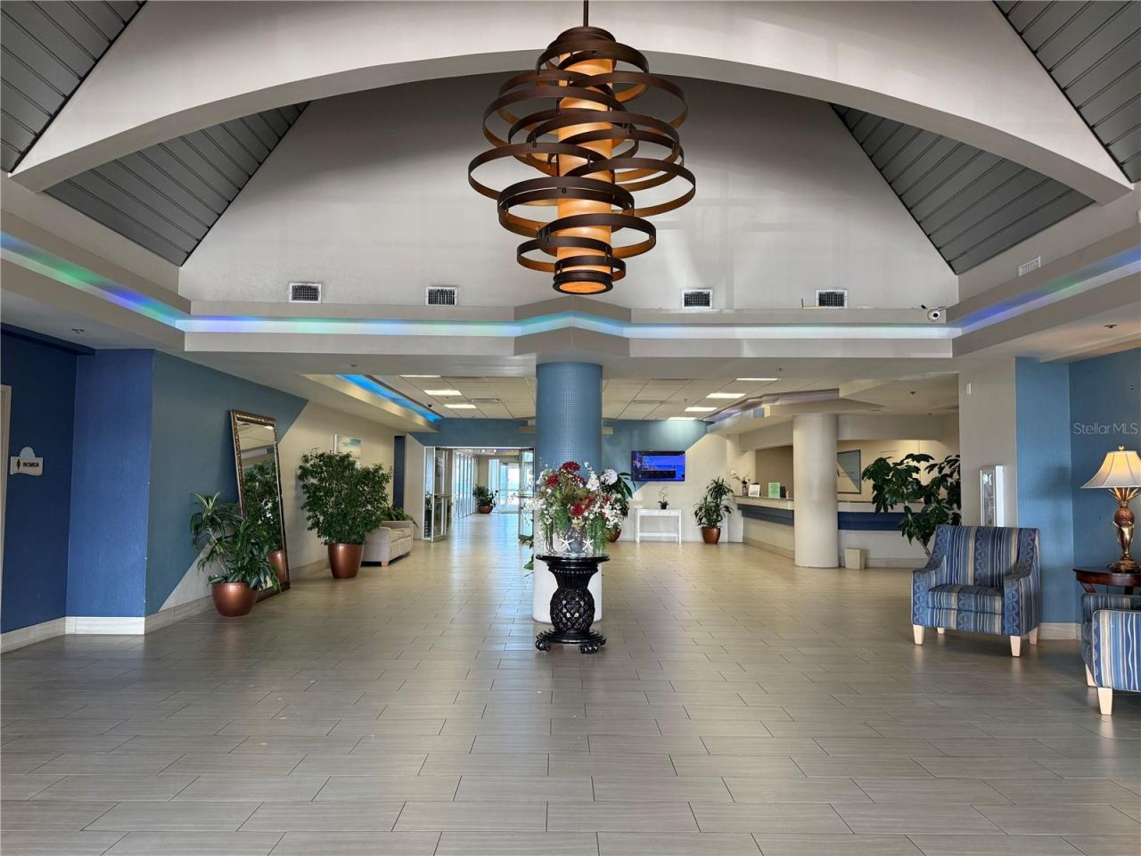 Photo 1 of 18: Lobby entrance