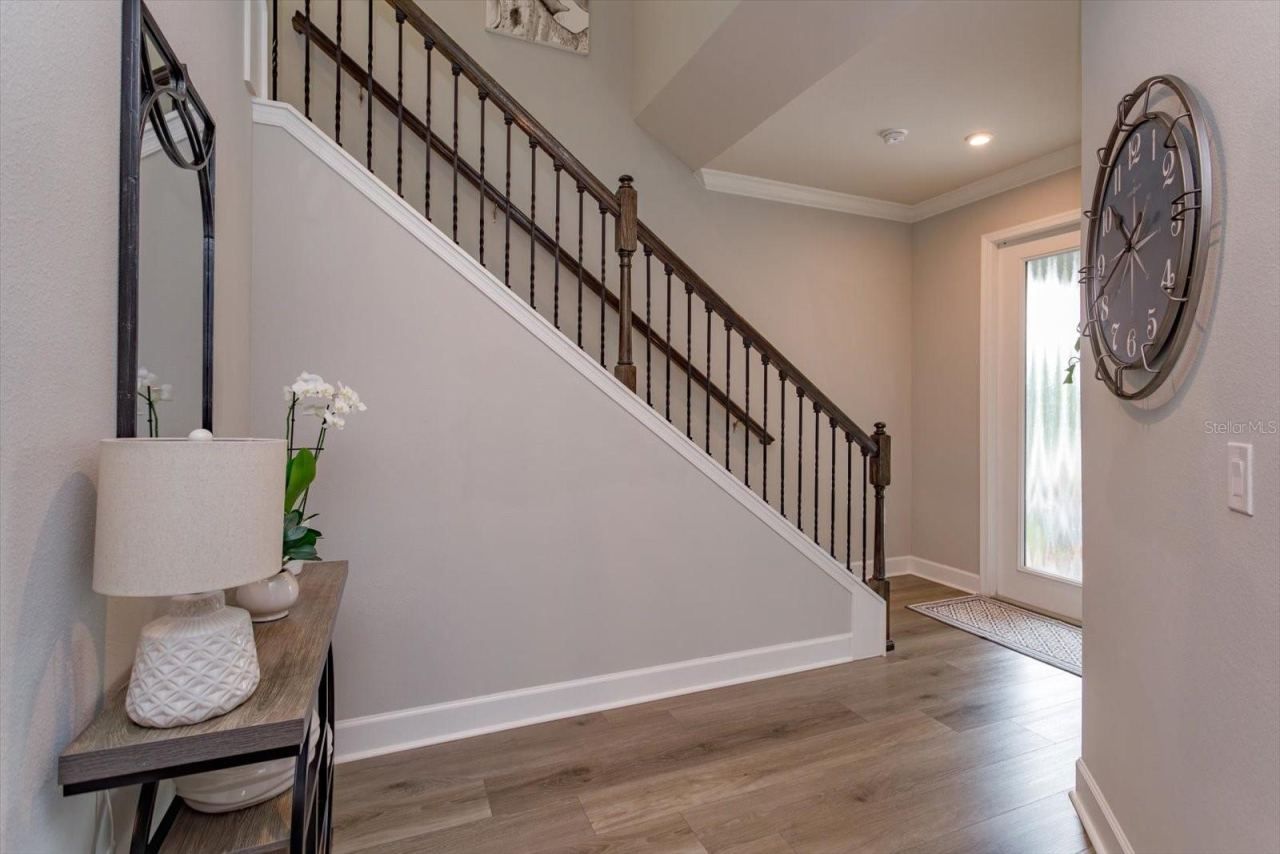 Photo 6 of 20: Foyer