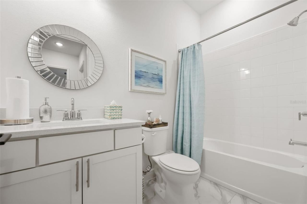 Photo 14 of 20: Bathroom #2