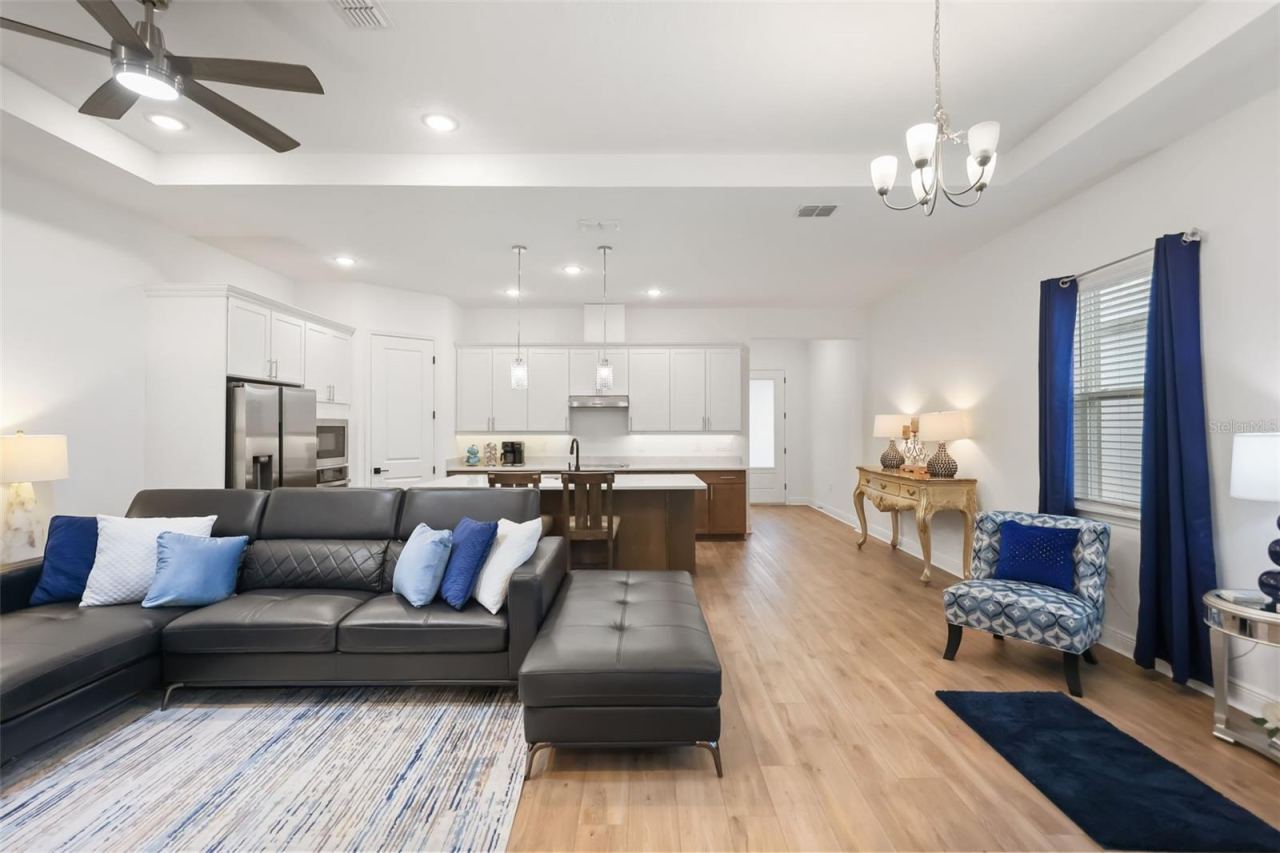 Photo 6 of 20: Open Kitchen and living room