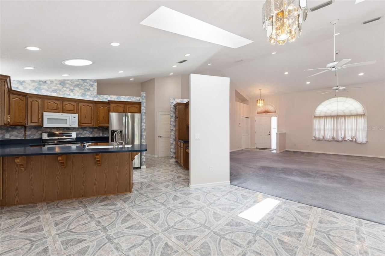 Photo 7 of 20: Open Concept