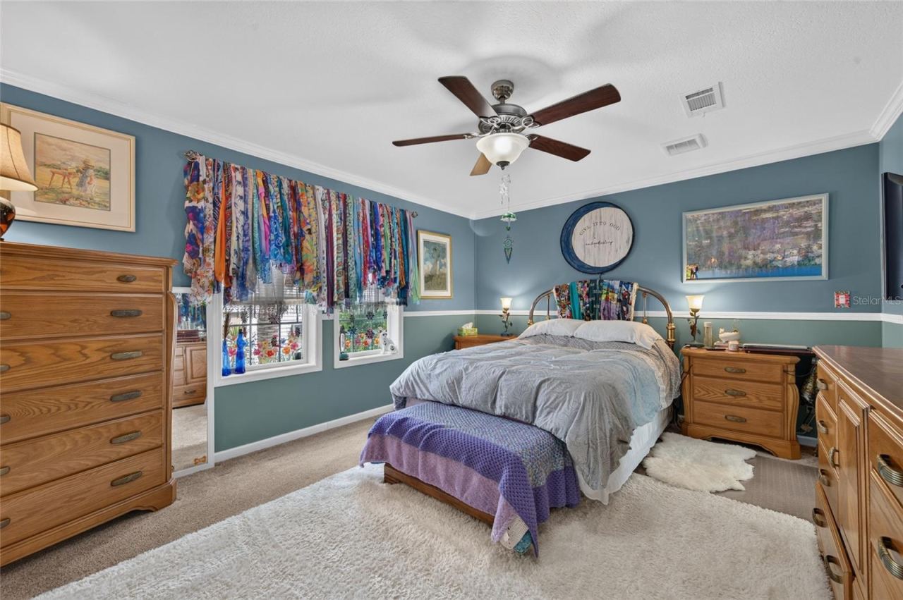 Photo 11 of 20: Primary bedroom