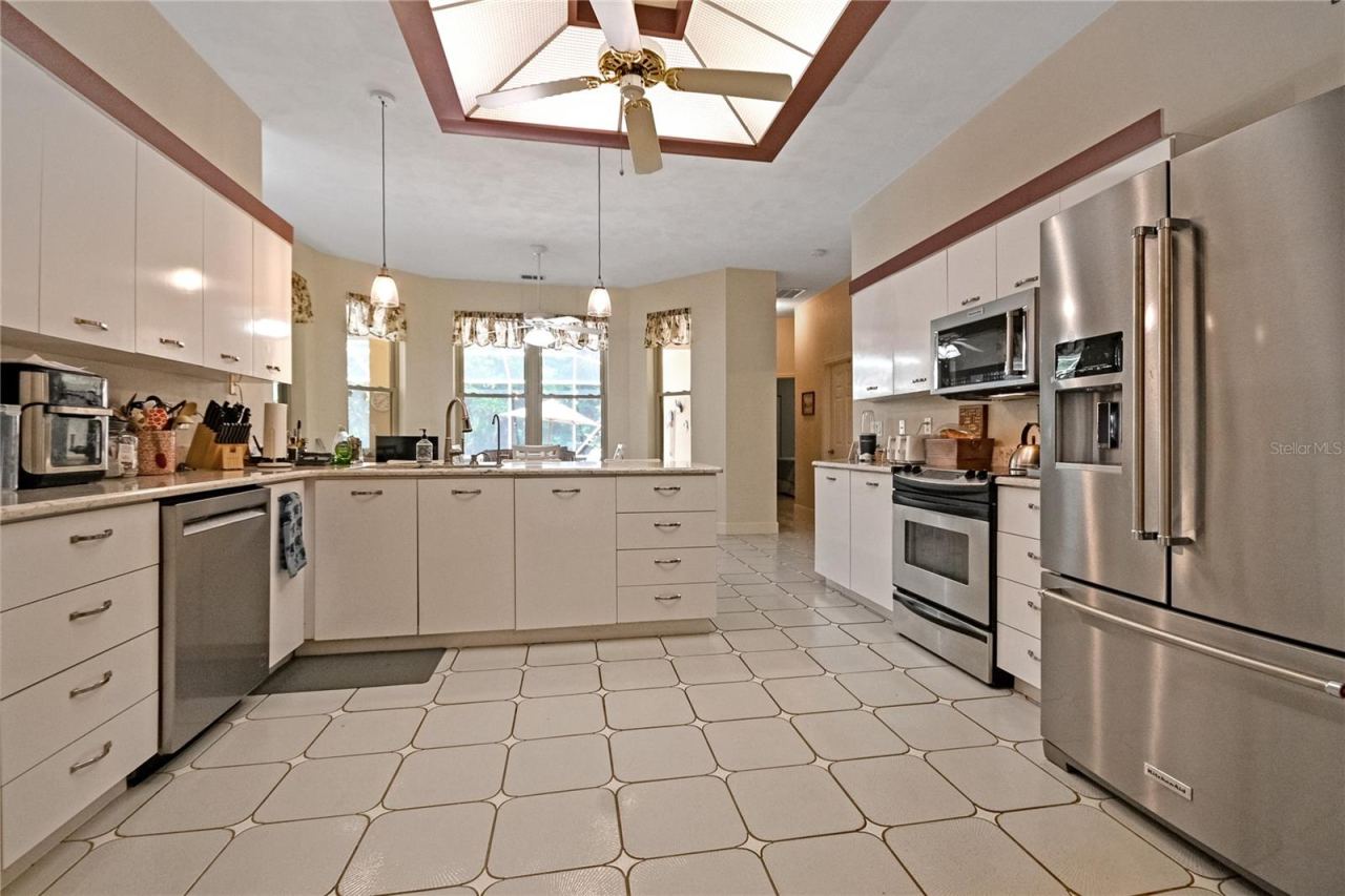 Photo 20 of 20: Stainless appliances