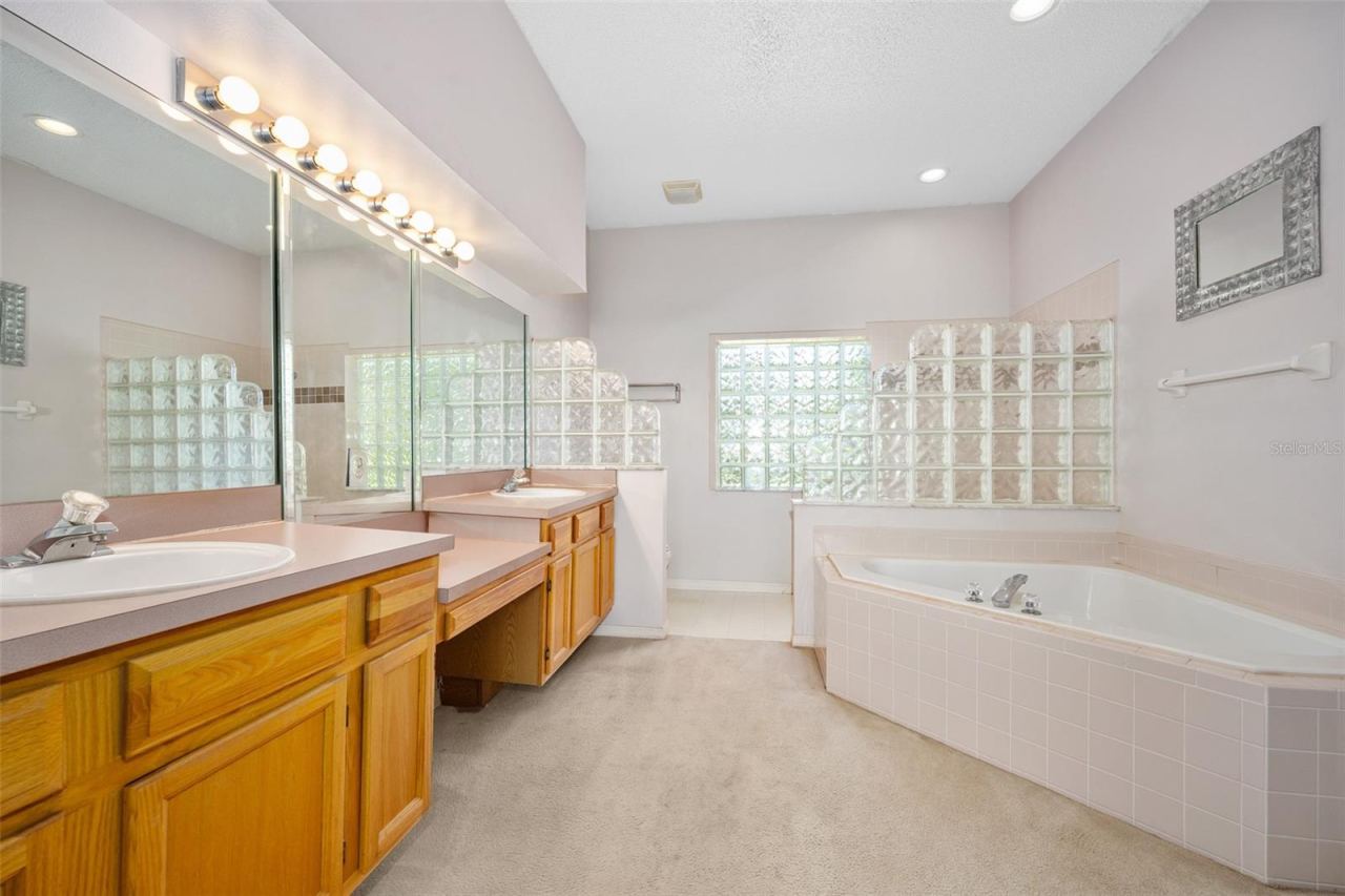Photo 17 of 20: dual sinks and vanity space