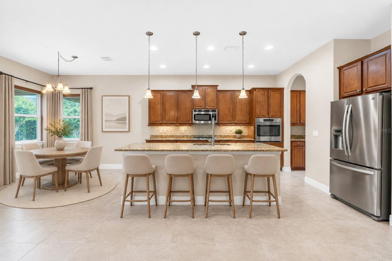 Photo 6 of 20: STAGED KITCHEN / DINING