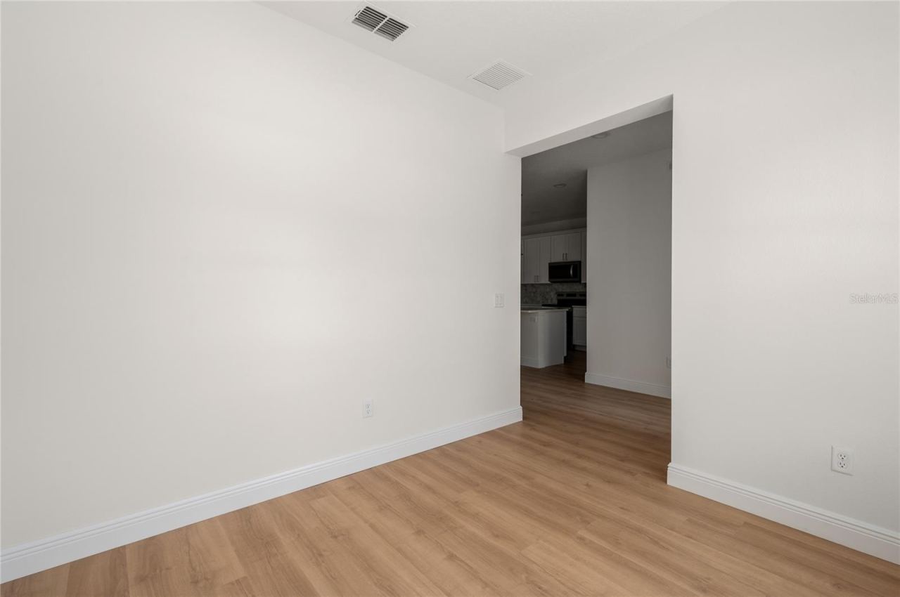 Photo 9 of 20