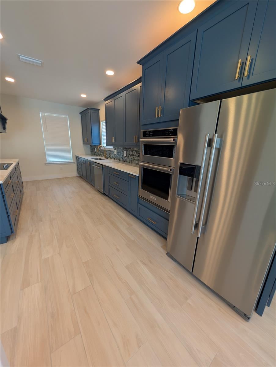 Photo 8 of 20: Main House...kitchen