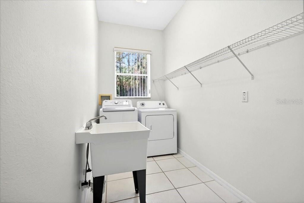 Photo 18 of 20: Inside, large laundry room.