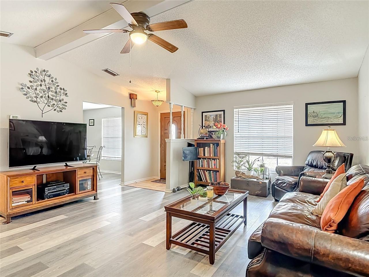 Photo 17 of 20