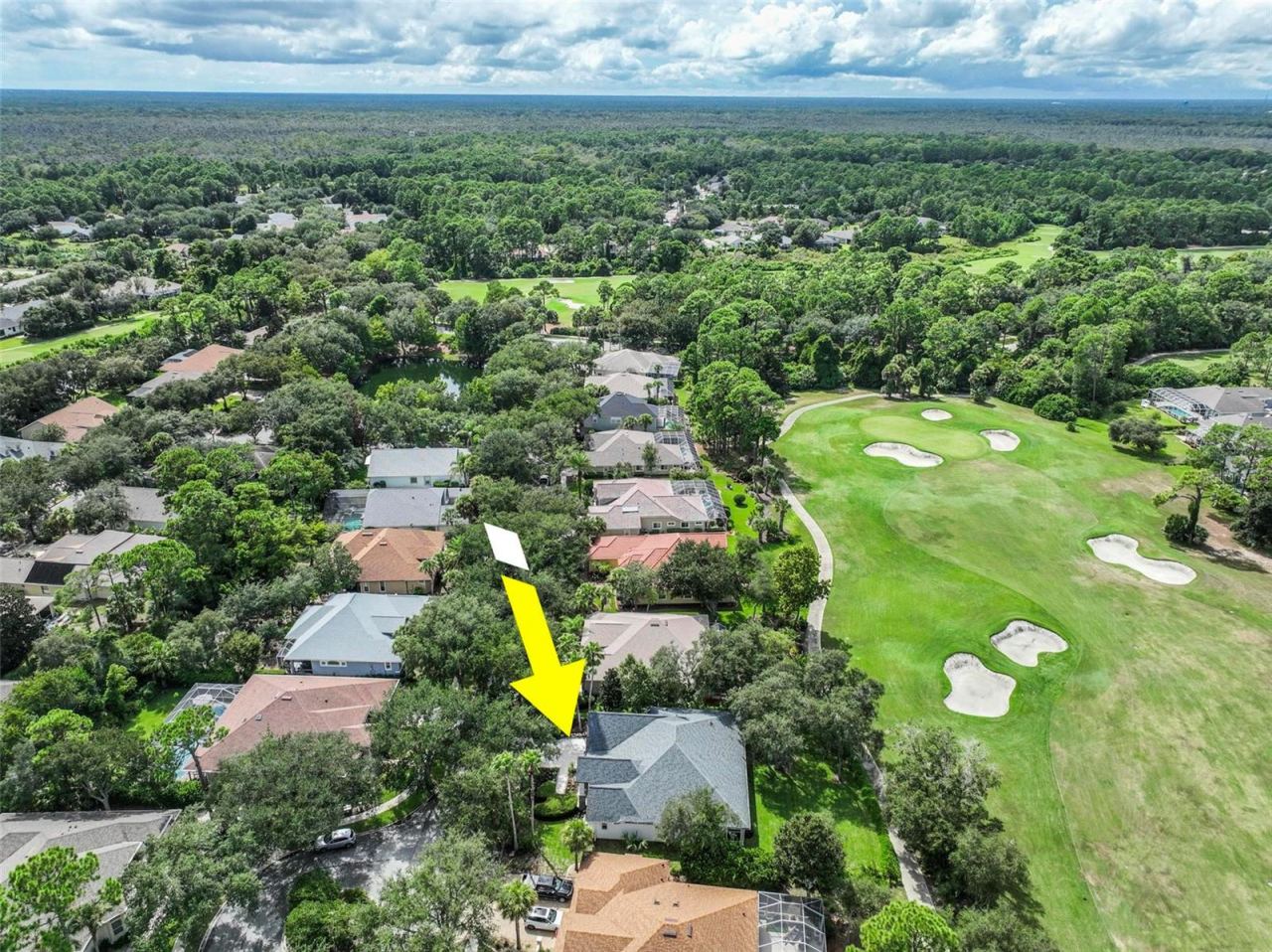 Photo 9 of 20: View of Home right on the Jack Nicklaus golf course