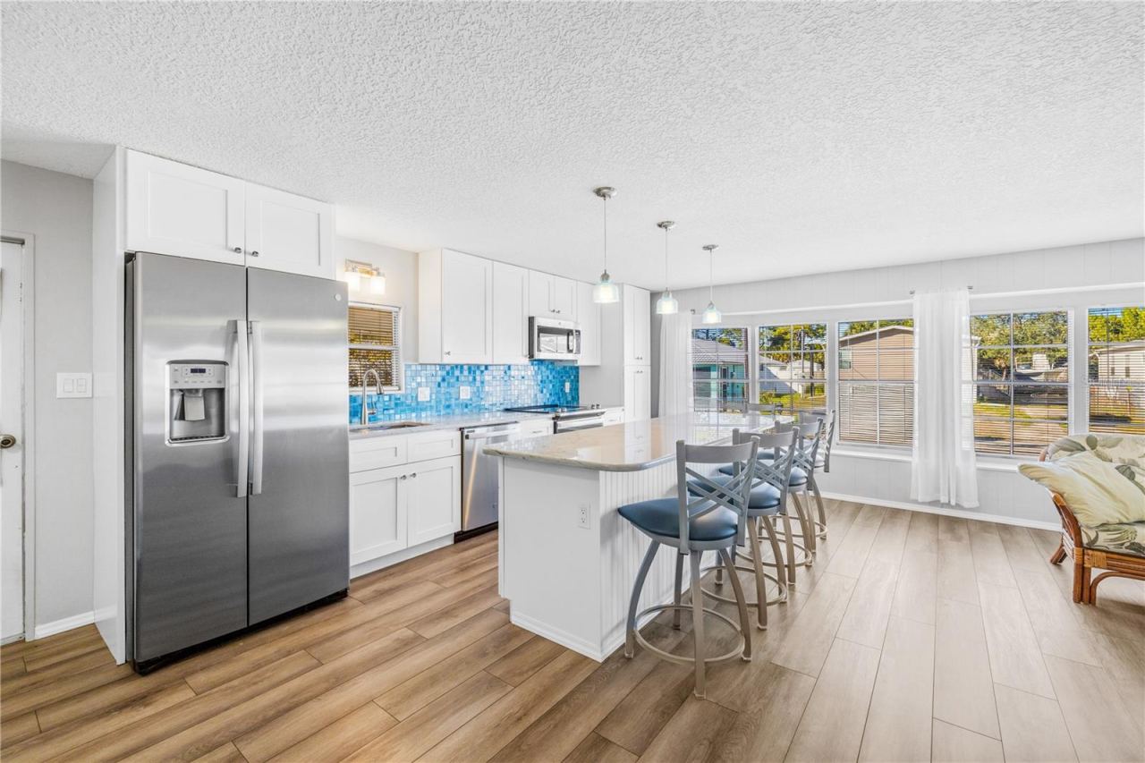 Photo 6 of 20: Kitchen
