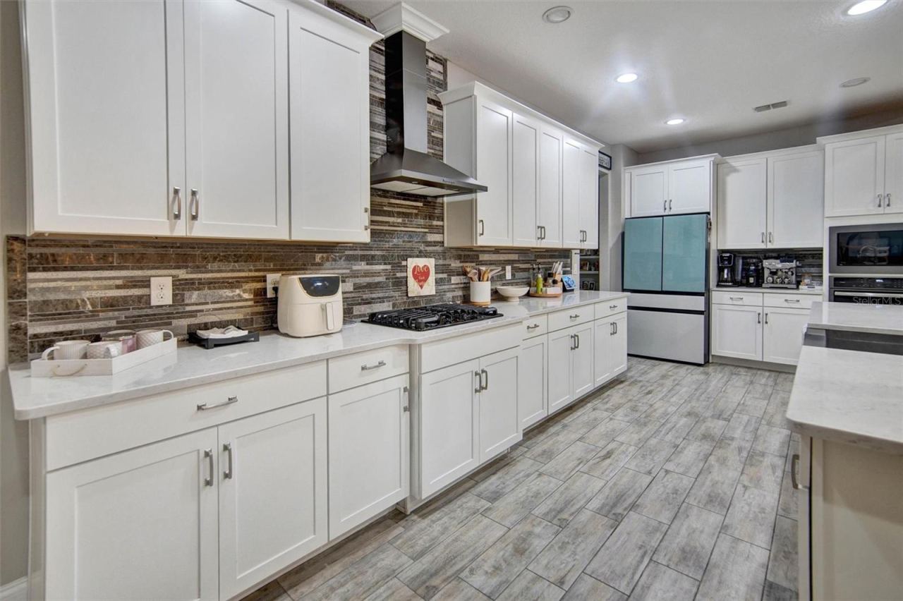 Photo 17 of 20