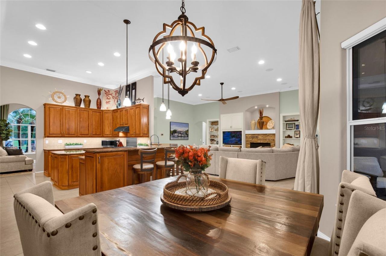 Photo 12 of 20: Breakfast Nook/ Floorplan
