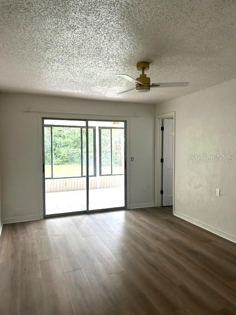 Photo 3 of 10: master bedroom