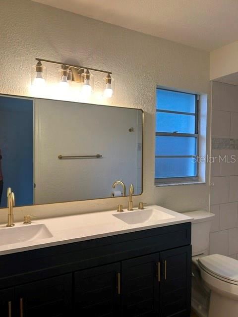 Photo 4 of 10: master bath