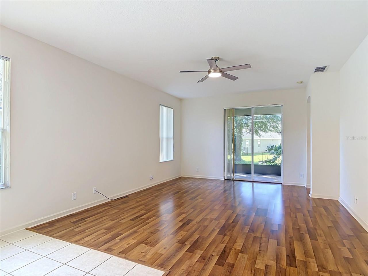 Photo 14 of 20: Family Room