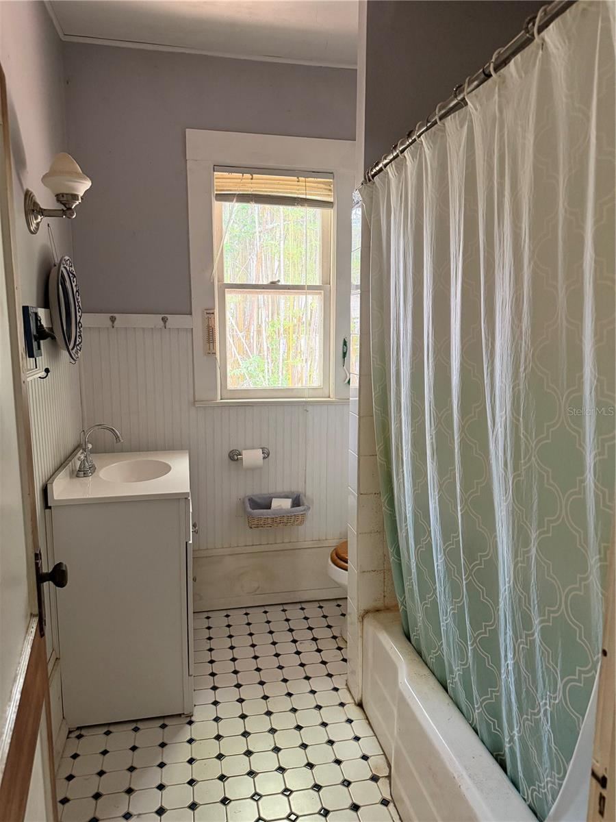 Photo 14 of 20: Bathroom