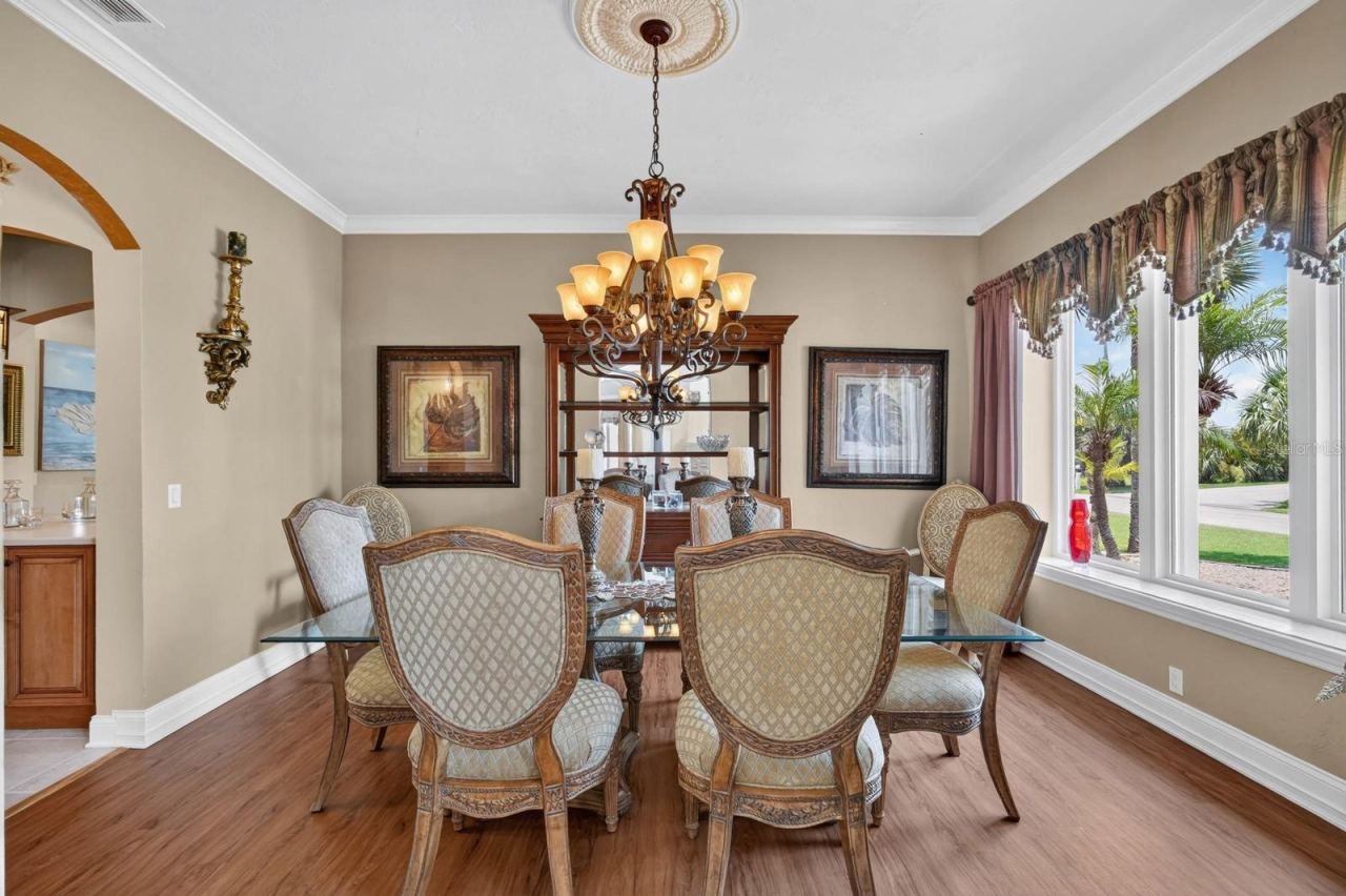 Photo 15 of 20: Formal Dining Room