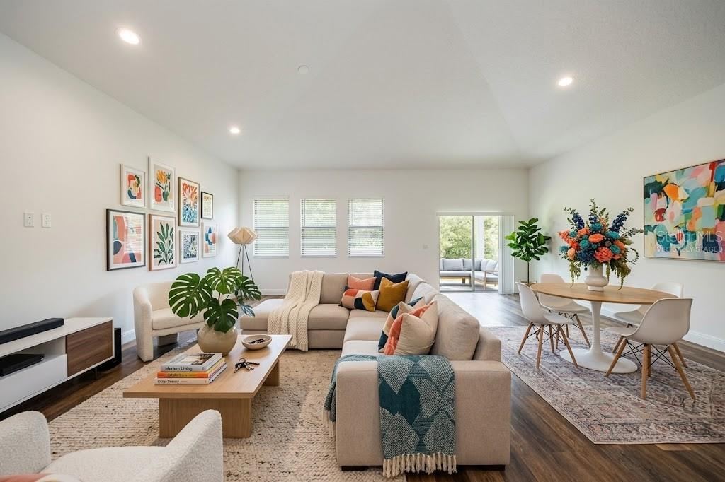 Photo 9 of 20: VIRTUALLY STAGED LIVING/DINING