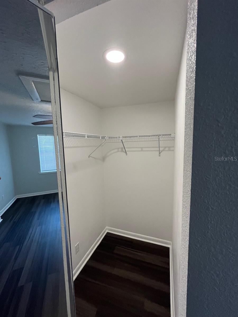 Photo 16 of 20: Master Closet