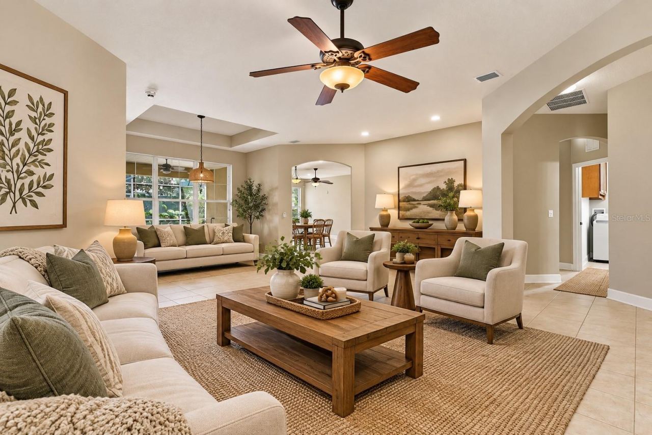Photo 3 of 20: LIVING ROOM - virtually staged