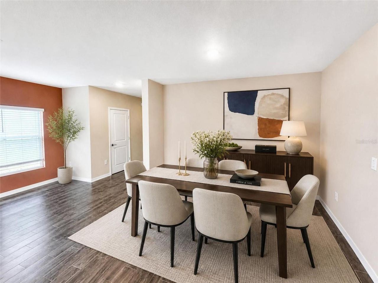 Photo 8 of 20: Dining Room