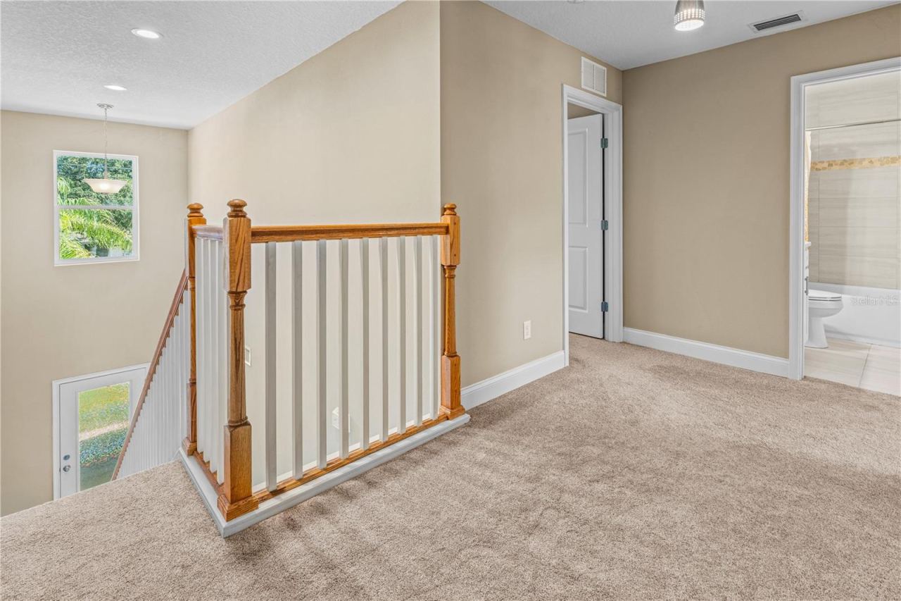 Photo 11 of 20