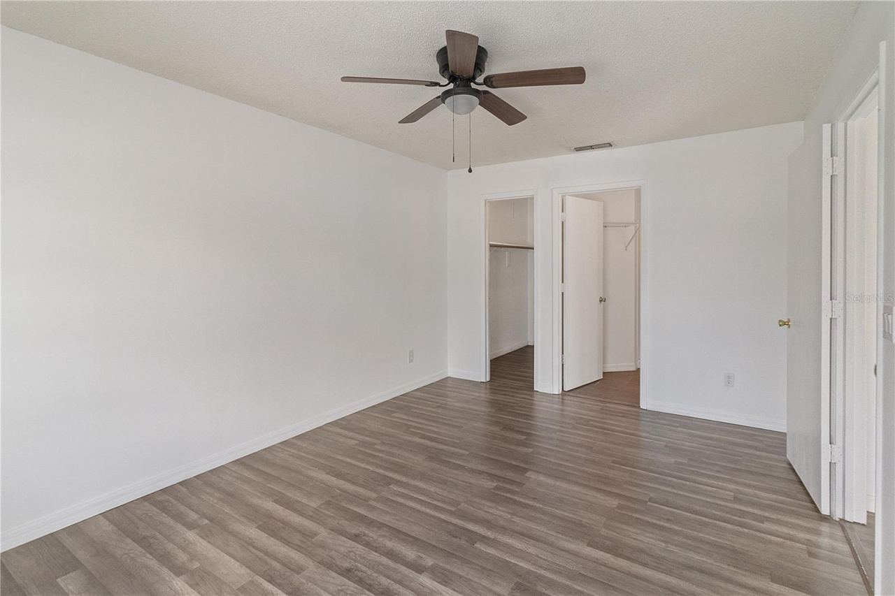 Photo 7 of 20: Primary Bedroom